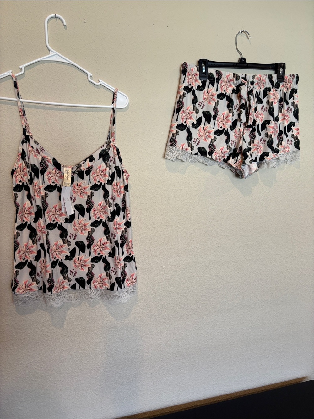 NWT L Jessica Simpson Floral Lace-Trim Cami & Short Sleep Set - Pink/Black